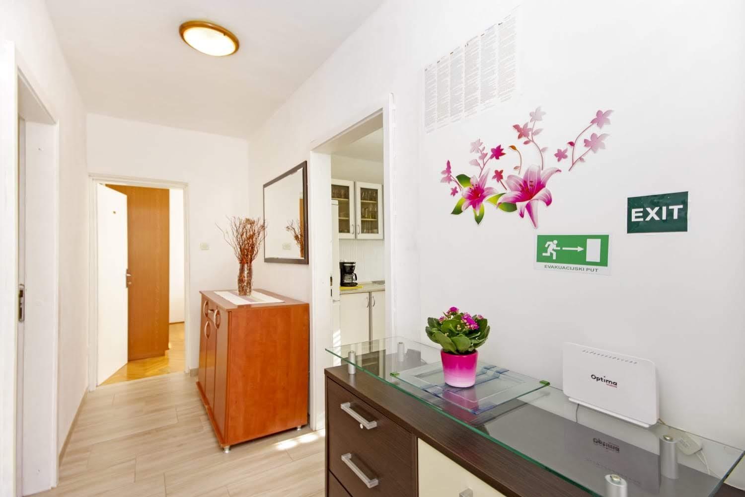 Apartman Makarska Exteriör bild